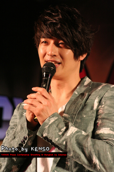 100405 Son Ho Young(손호영) Press Con. SHOW M KING 5