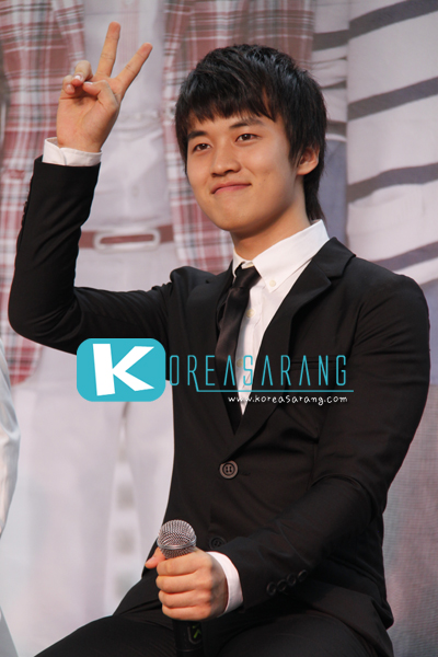 SHU-I in Thailand 16-07-10:Jinseok