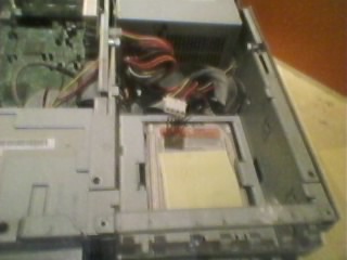 PC เก่า วางโชว์ชิ้นส่วนคอม! on upic.me