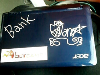 อีกรูปสำหรับเน็ตบุกรุ่น limited edition ลายเซ็นน้องแจมพร้อมเขียนชื่อผมเรียบร้อย 555