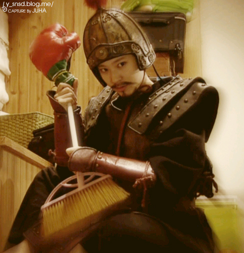 Wowww Krystal What Happened !!!!! =.=
