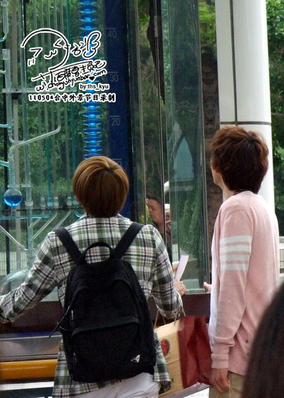 110504 Kyuwook recording @Taichung 