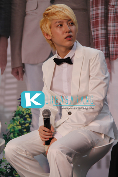 SHU-I in Thailand 16-07-10:Hyungjun