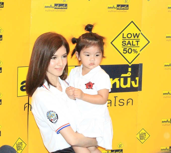 โบว์(แวนด้า) พร้อมน้องมะลิ ร่วมรณรงค์ลดโรคไตในเด็กน่ากลัวกว่าที่คิด เชิญชวนร่วมกิจกรรมวันไตโลก