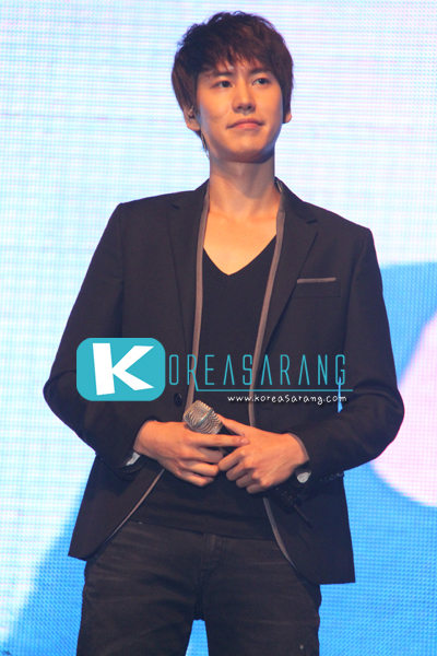 Super Junior K.R.Y. in Thailand 26-10-10:Kyuhyun
