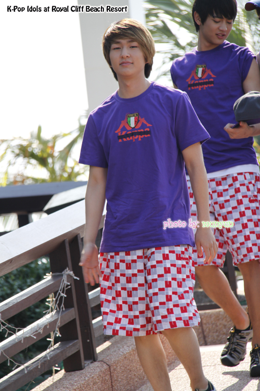 ข้างหลังเริ่มชัด