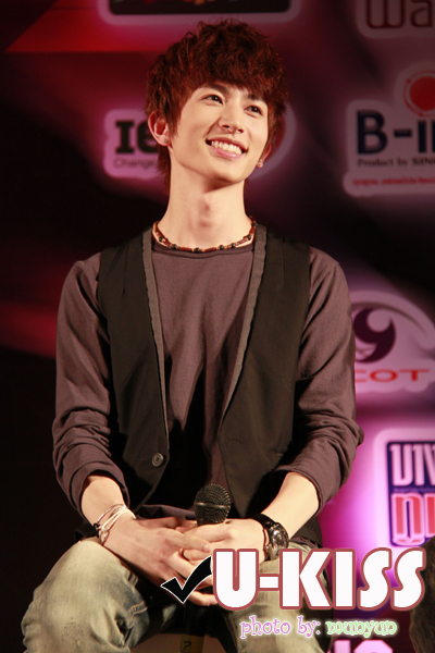 U-KISS in Thailand 05-04-10:Kiseop