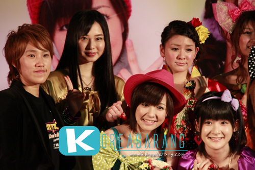 Berryz Kobo in Thailand 25-03-10:Saki,Momoko,Maasa,Risako