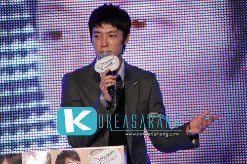 Maxim Contact Lens Surprise Celebration (Press Conference) 11-10-10:DongHae