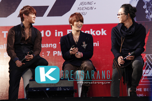 JYJ in Thailand 14-10-10