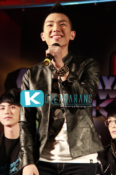 ZE:A in Thailand 05-04-10:Kevin