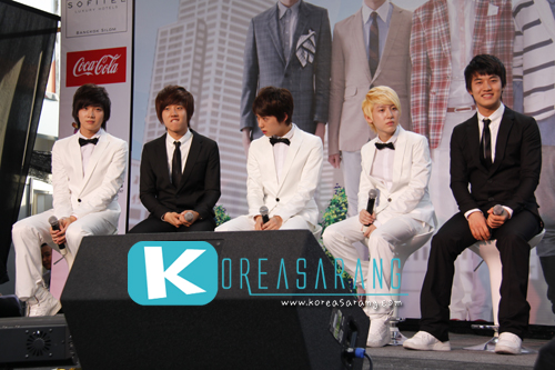 SHU-I in Thailand 16-07-10:Changhyun,Minho,In-seok,Hyungjun,Jinseok