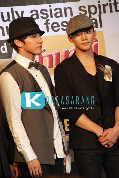 Mnet Ultimate Press Conference 17-09-10:Junsu+Junho-2PM