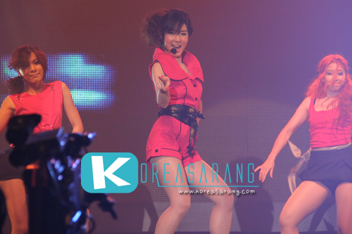 Korea Ent. Expo’10 Concert 26-10-10:Ji Yeon