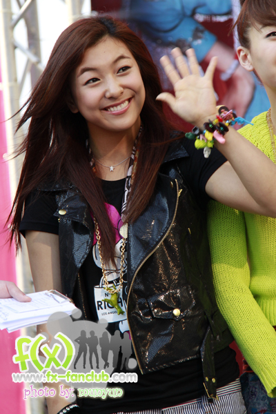f(x) in Thailand 20-03-10:Luna