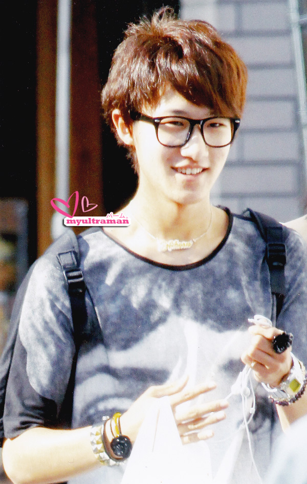 岩本君 メガネ~~