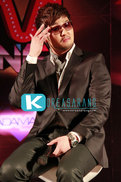 Kim Tae Woo in Thailand 05-04-10