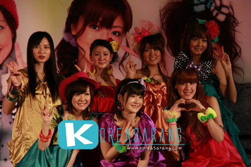 Berryz Kobo in Thailand 25-03-10:Saki,Momoko,Miyabi,Chinami,Maasa,Yurina,Risako