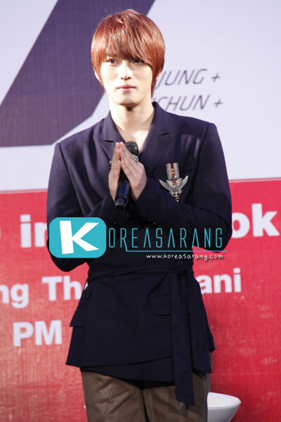 JYJ in Thailand 14-10-10:Jaejoong