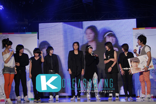 Maxim Contact Lens Surprise Celebration (Press Conference) 11-10-10