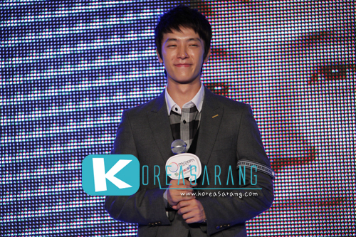 Maxim Contact Lens Surprise Celebration (Press Conference) 11-10-10:DongHae