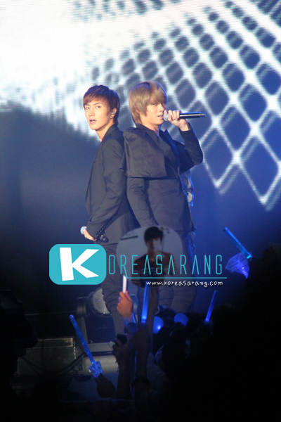 Super Junior in Thailand 05-11-10:LeeTeuk,HeeChul