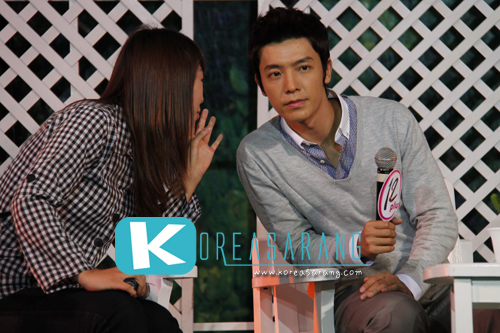 12 Plus Roll-on Press Conference 18-09-10:Donghae