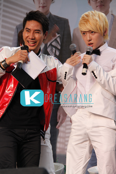 SHU-I in Thailand 16-07-10:Hyungjun