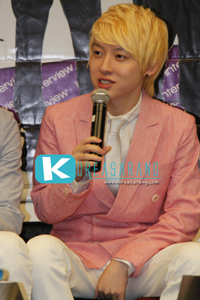 SHU-I in Thailand 16-07-10:Hyungjun