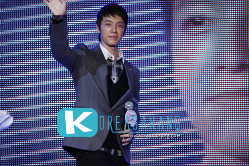 Maxim Contact Lens Surprise Celebration (Press Conference) 11-10-10:DongHae