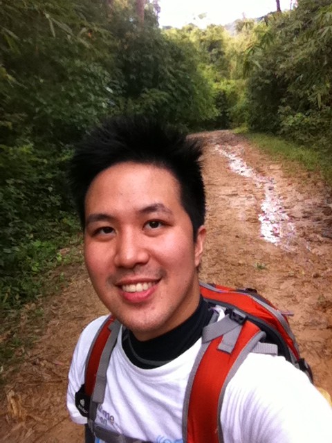 ทางเดินเข้า ทีลอซู 11 กิโล เดินกันขาลาก เดินขึ้นเนินยาว 2.5กม เลย งิด >_<