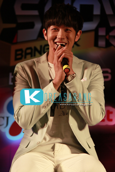 2AM in Thailand 05-04-10:Seulong