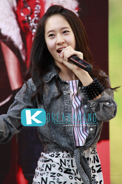 f(x) in Thailand 20-03-10:Krystal