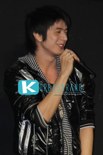 DNT in Thailand 17-12-09 : DNT Crazily Pretty with DAY fan live in Bangkok=>Slim