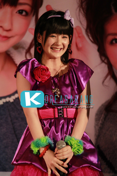Berryz Kobo in Thailand 25-03-10:Momoko