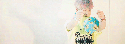 หมวก+ผมหลากสี