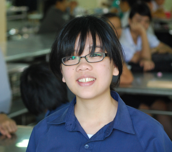 ...เตี้ย ใส่แว่น โลลิอะไรงี้...(ข้อความ by @jirayu)