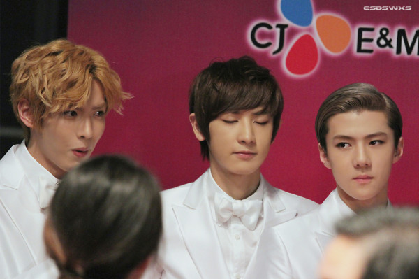[Pic] 121130 EXO @ MAMA 2012
