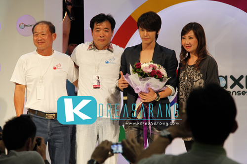 LEE DONGHAE in Thailand 21-06-10