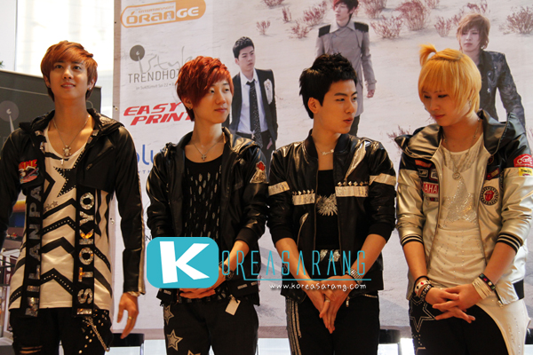 DNT in Thailand 17-12-09 : DNT Crazily Pretty with DAY fan live in Bangkok=>DNT