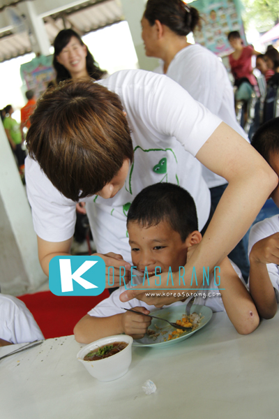 F.cuz in Thailand 12-09-10 (At Bannmahamek): Lee Yoo