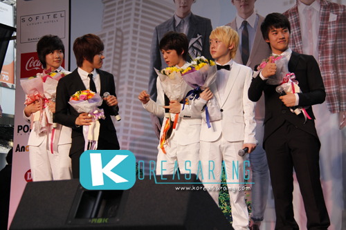 SHU-I in Thailand 16-07-10:Changhyun,Minho,In-seok,Hyungjun,Jinseok