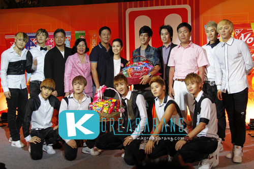 ZE:A in Thailand 29-07-10