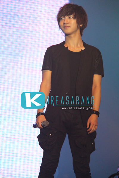 Super Junior K.R.Y. in Thailand 26-10-10:Yesung