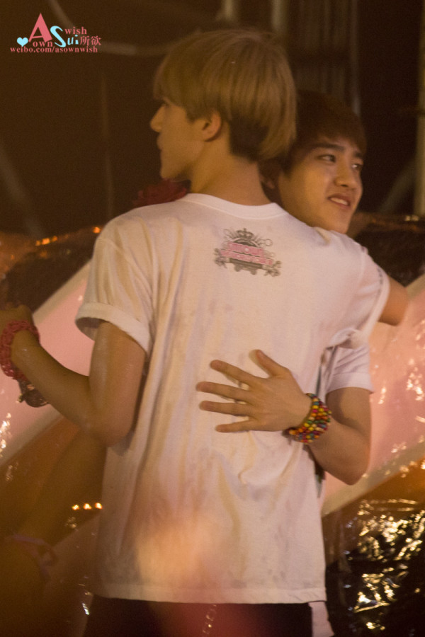 [Pic] 121125 Sehun at SMTown in BKK & SG