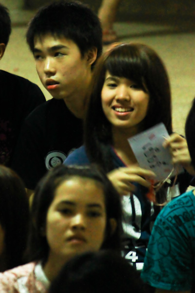 รู้สึกว่า back focus ไปโขเลย (รูปเดิม เปลี่ยนคำอธิบายแก้หน้าแตก)