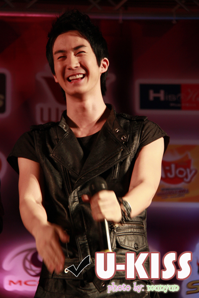 U-KISS in Thailand 05-04-10:Kibum
