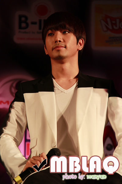 MBLAQ in Thailand 05-04-10:G.O