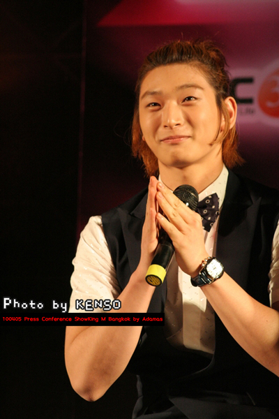 100405 2AM Press Con. SHOW M KING 10 JinWoon