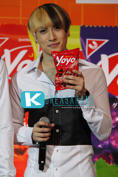 United Foods (Wafer Sanghai&Jelly Yoyo) 29-07-10: ZE:A -Taeheon